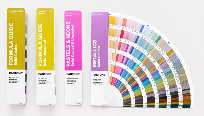 Pantone Solid Guide Set – 4 kleurenwaaiers